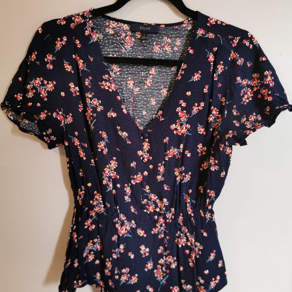 Floral Peplum Top - Picture 2 of 4